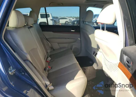 2014 Subaru Outback 2.5I Limited z USA, uszkodzony, nr VIN 4S4BRCLC6E3300908